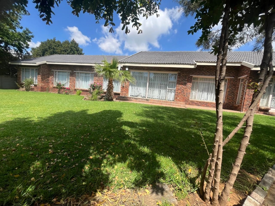 4 Bedroom Property for Sale in Riebeeckstad Free State